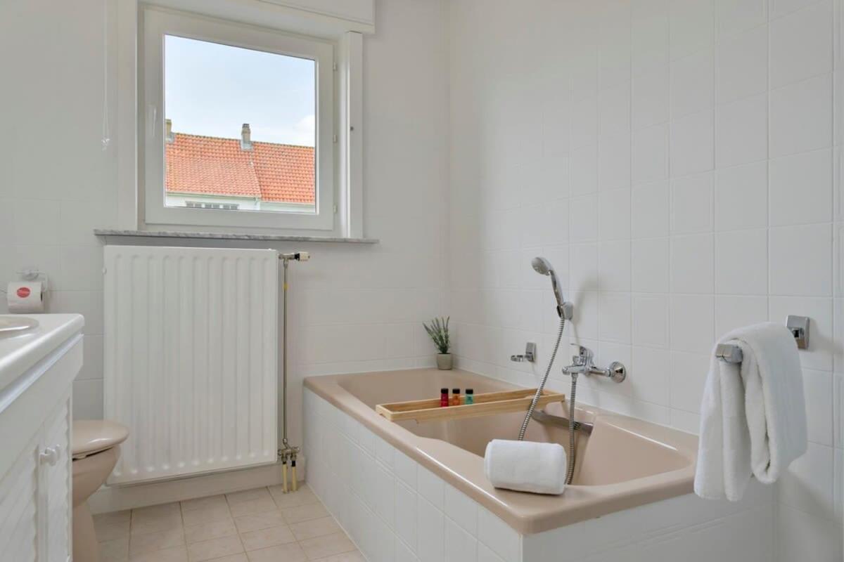 Huswell - Spacious Bungalow With Garden Near The Beach & Sea Middelkerke Buitenkant foto